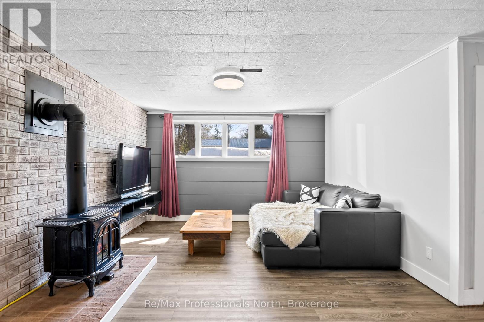 455 Louise Street, Gravenhurst, Ontario  P1P 1C7 - Photo 20 - X12982604