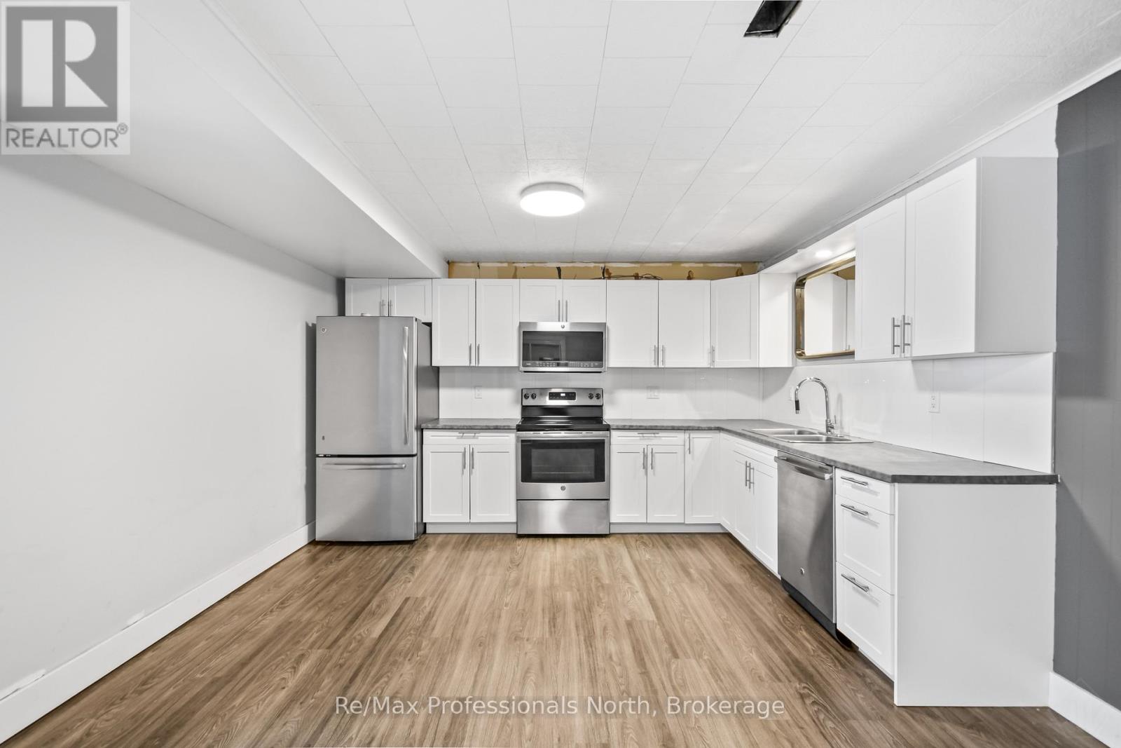 455 Louise Street, Gravenhurst, Ontario  P1P 1C7 - Photo 25 - X12982604