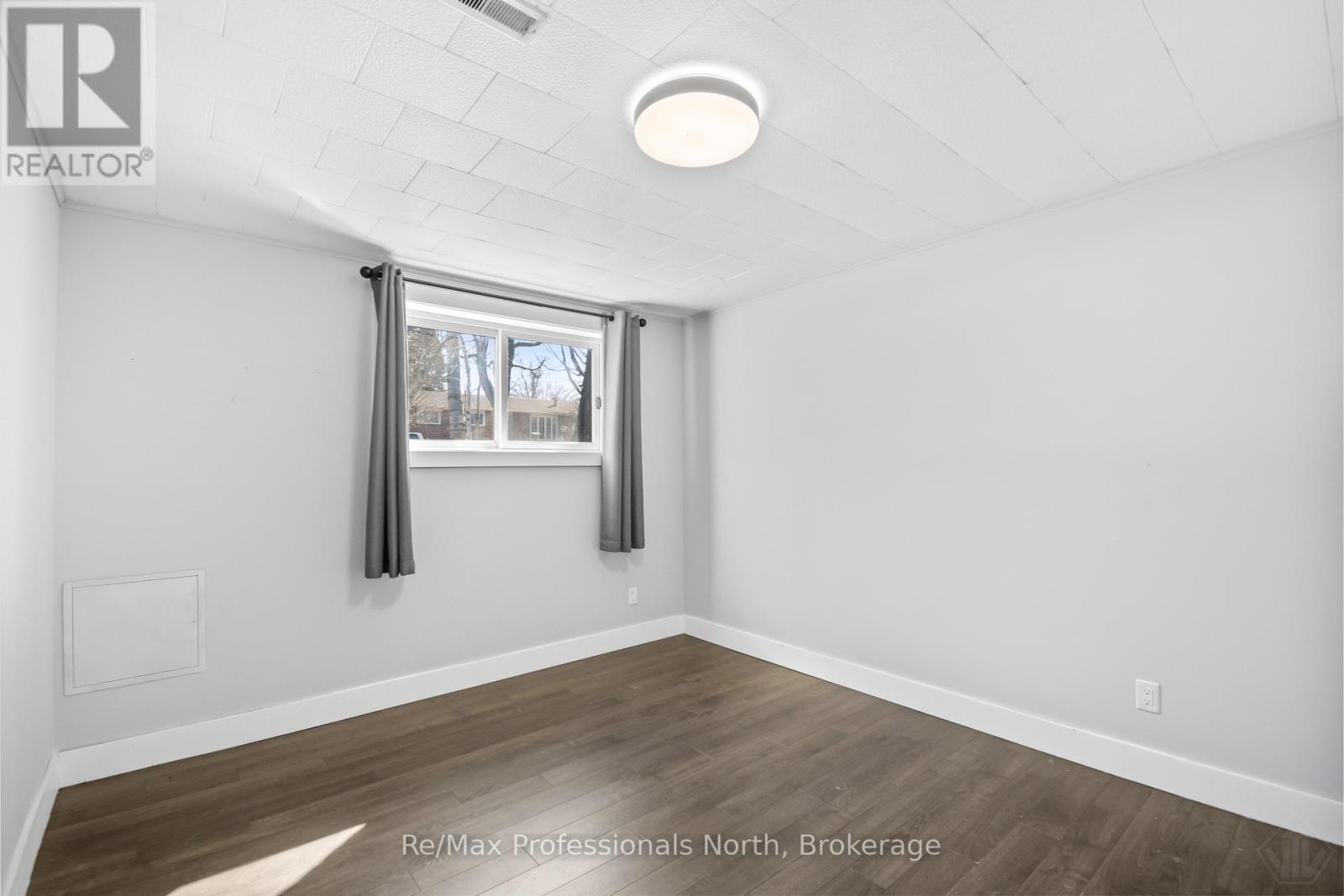 455 Louise Street, Gravenhurst, Ontario  P1P 1C7 - Photo 29 - X12982604