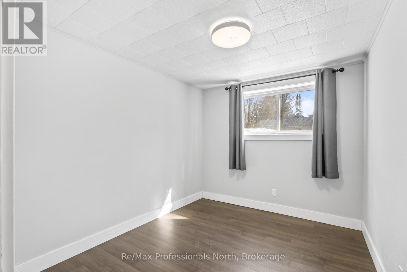 455 Louise Street, Gravenhurst, Ontario  P1P 1C7 - Photo 31 - X12982604