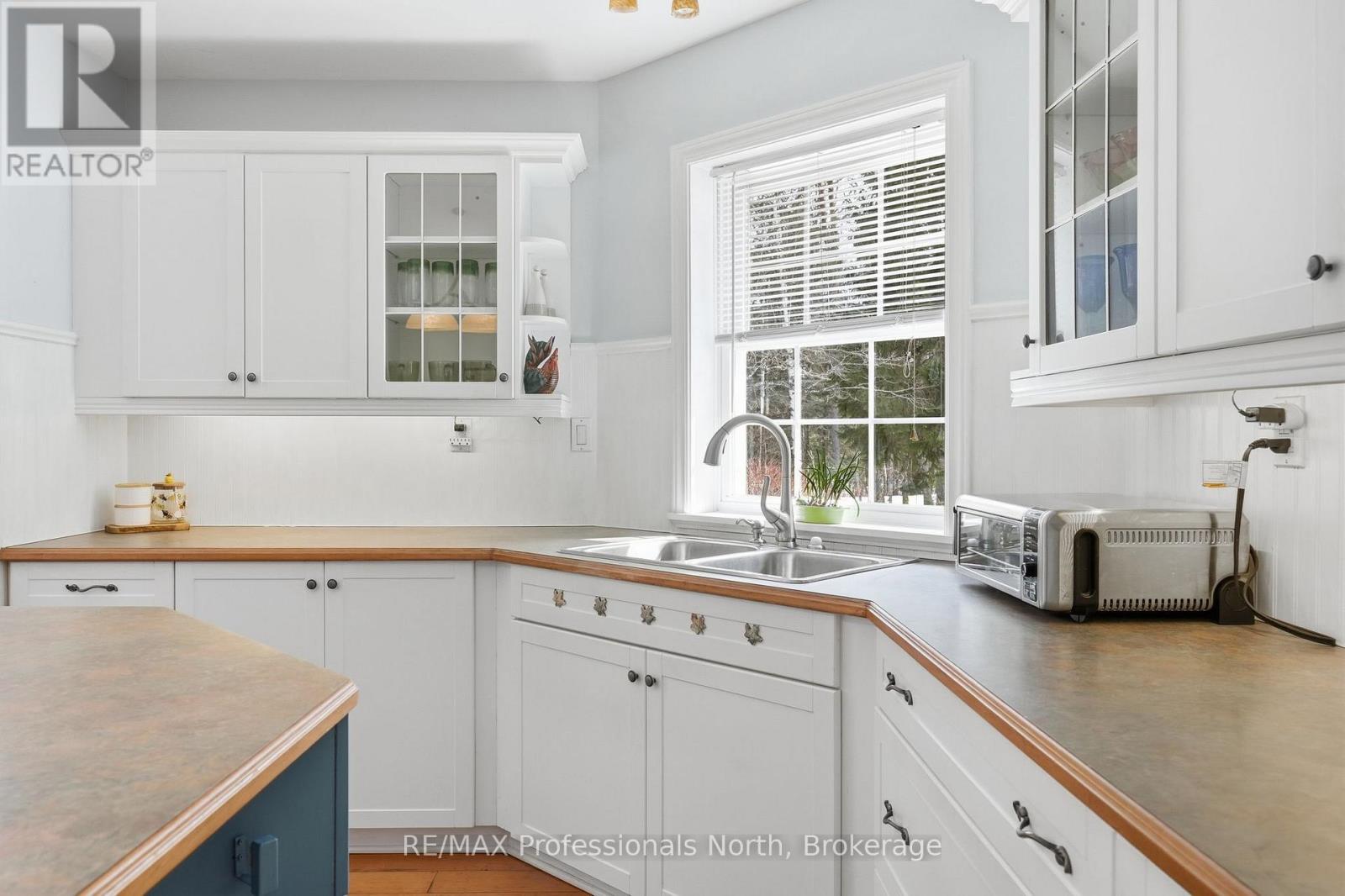 34 Old Novar Road, Huntsville, Ontario  P1H 2J2 - Photo 9 - X12983456