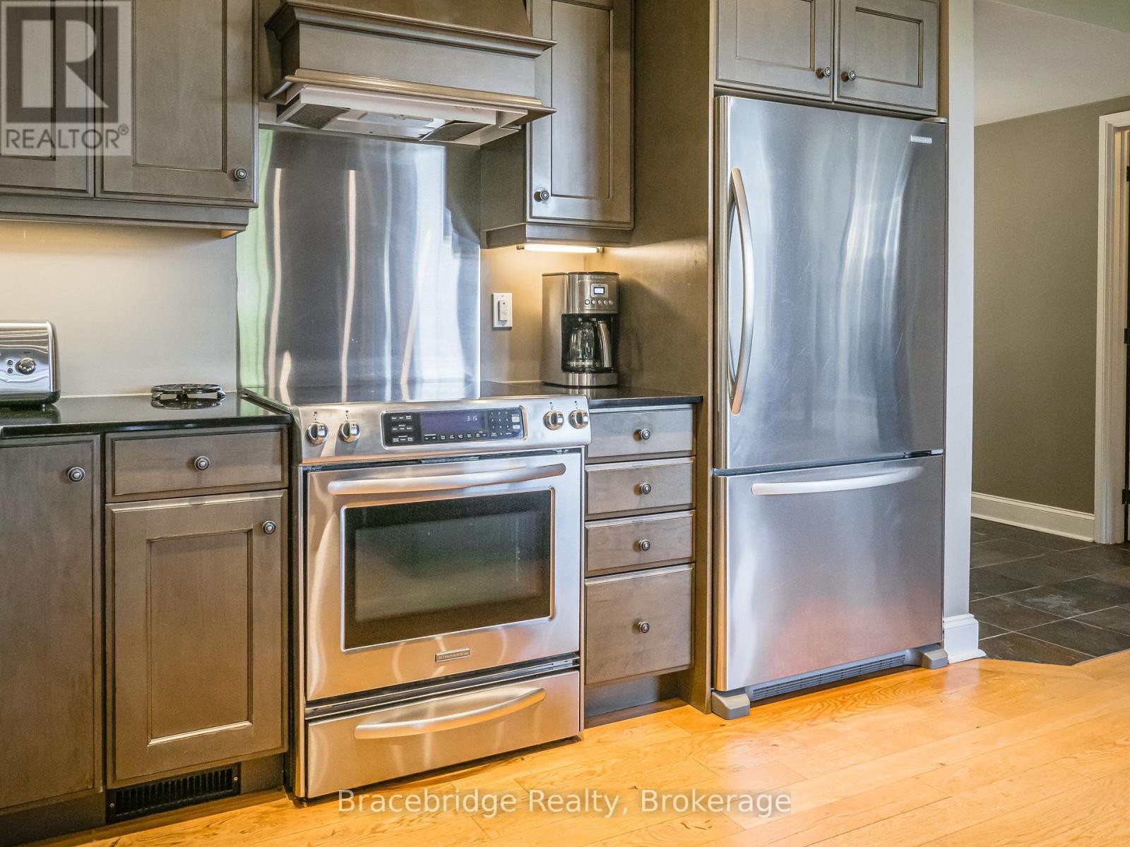 Sandfield 4 W1 - 3876 Muskoka Rd 118 Highway W, Muskoka Lakes, Ontario  P0B 1J0 - Photo 9 - X12984062