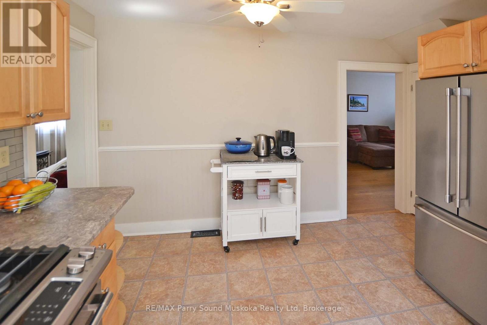 60 William Street, Parry Sound, Ontario  P2A 1V1 - Photo 11 - X12986324