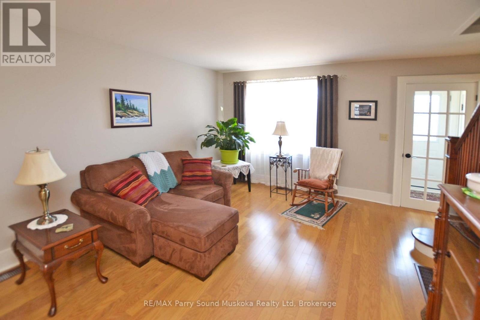 60 William Street, Parry Sound, Ontario  P2A 1V1 - Photo 12 - X12986324