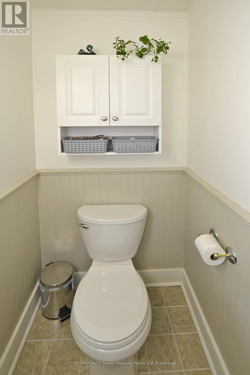 60 William Street, Parry Sound, Ontario  P2A 1V1 - Photo 21 - X12986324