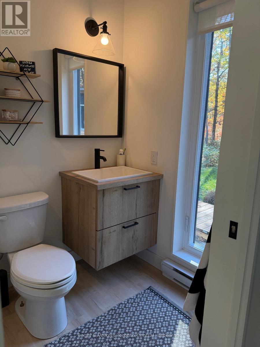 736 2190 Island, Georgian Bay, Ontario  P0E 1E0 - Photo 20 - X12987316