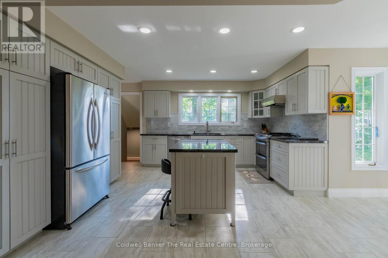 110 Forest Glen Drive, Gravenhurst, Ontario  P1P 1A1 - Photo 7 - X12987524
