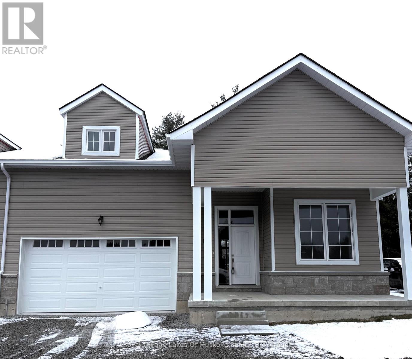 16 Turnberry Court, Bracebridge, Ontario  P1L 0N5 - Photo 1 - X12992944