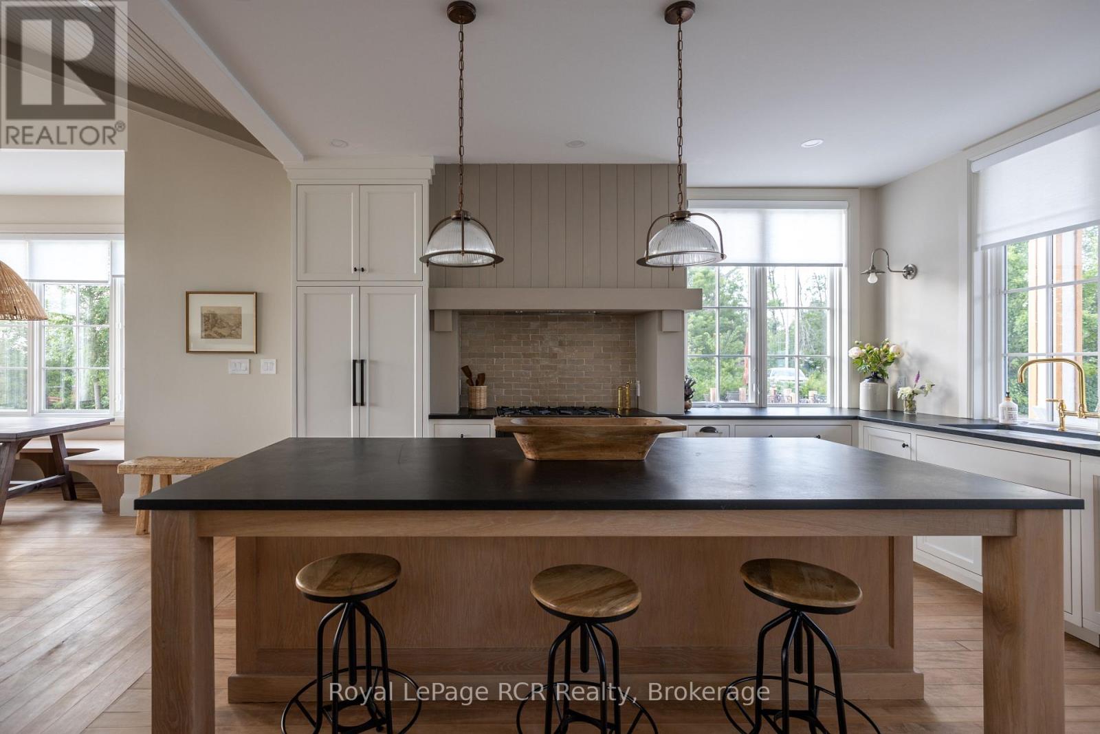 101 Evergreen Lane, Georgian Bay, Ontario  L0K 1S0 - Photo 12 - X12995170