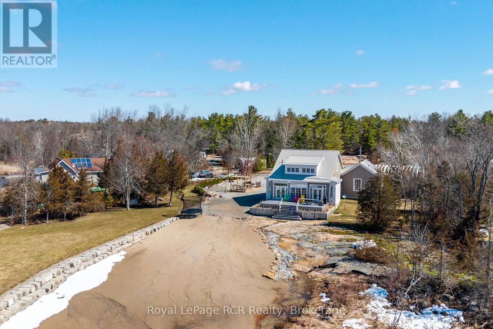 101 Evergreen Lane, Georgian Bay, Ontario  L0K 1S0 - Photo 2 - X12995170