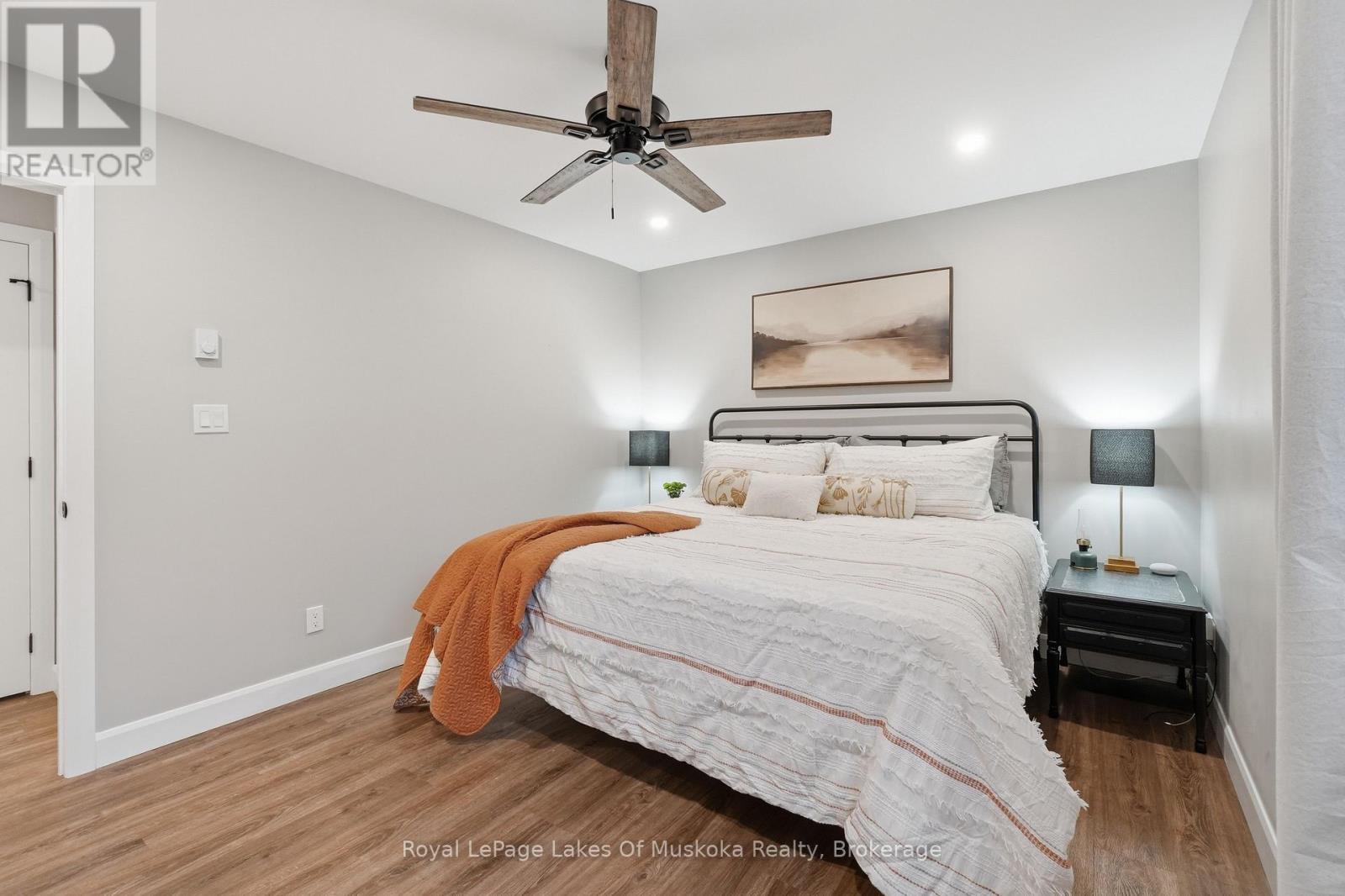 12 Manominee Street, Huntsville, Ontario  P1H 1H2 - Photo 12 - X12996660