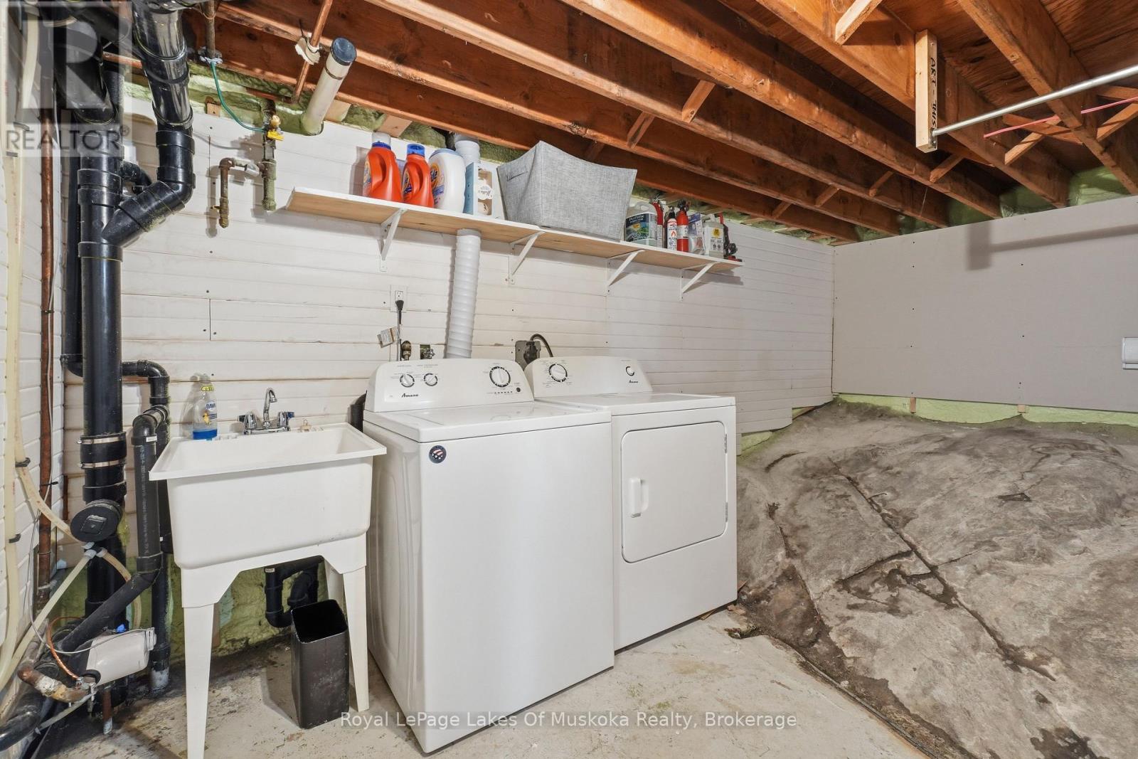 12 Manominee Street, Huntsville, Ontario  P1H 1H2 - Photo 24 - X12996660