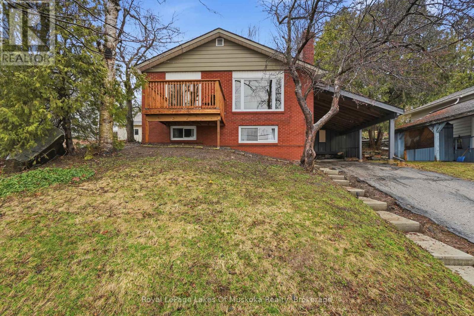 12 Manominee Street, Huntsville, Ontario  P1H 1H2 - Photo 30 - X12996660