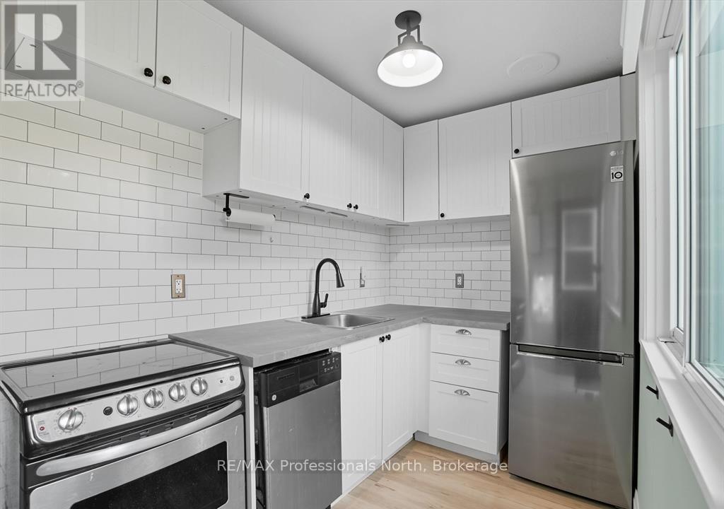 1755 Skyline Drive, Huntsville, Ontario  P1H 1A7 - Photo 6 - X12997704