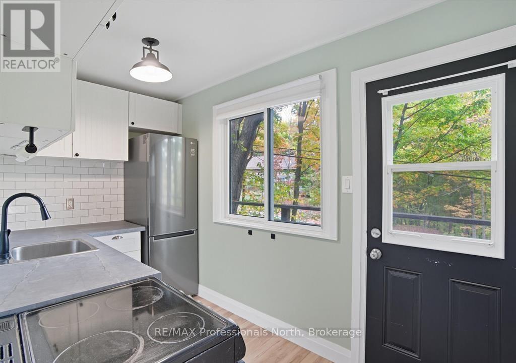 1755 Skyline Drive, Huntsville, Ontario  P1H 1A7 - Photo 7 - X12997704
