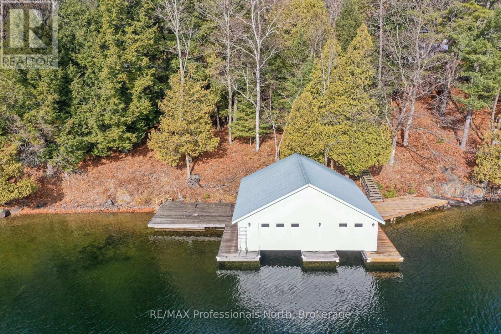 1009-2 Arts Road, Lake Of Bays, Ontario  P0A 1H0 - Photo 42 - X12999746