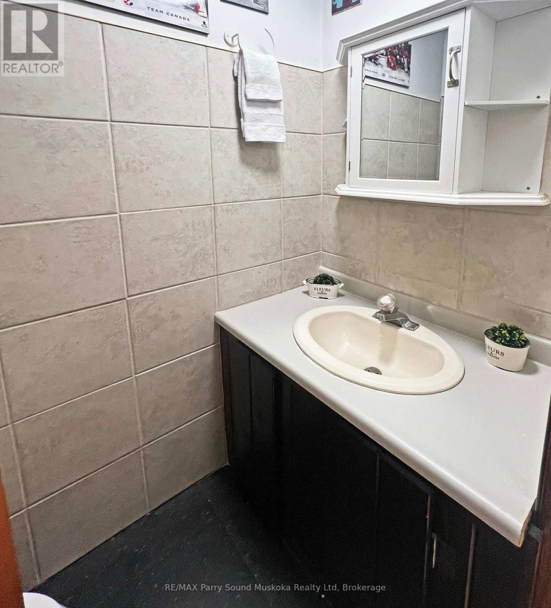 16 Macklaim Drive, Parry Sound, Ontario  P2A 2Z2 - Photo 30 - X13001828