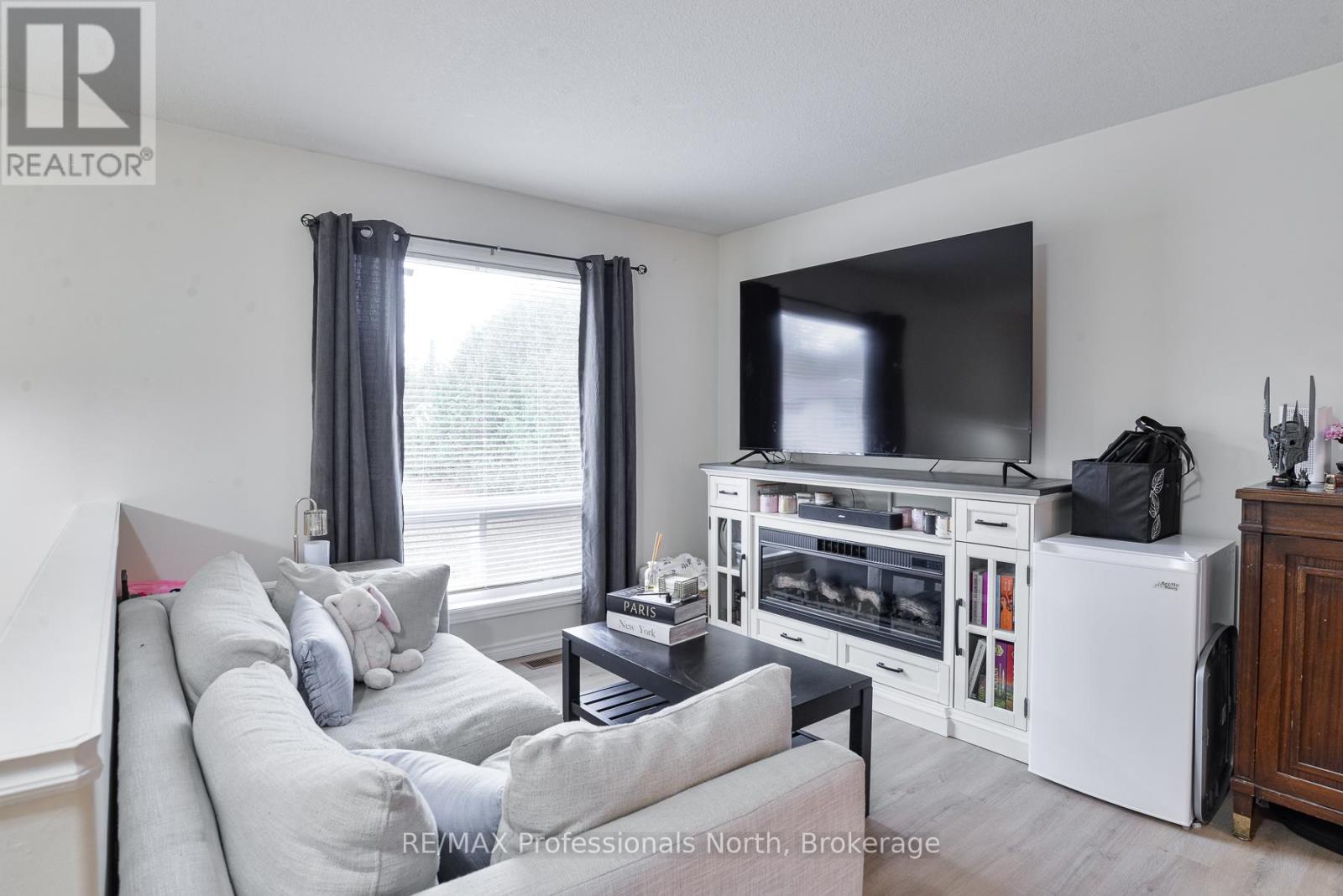12 - 200 Pine Street, Bracebridge, Ontario  P1L 2H9 - Photo 2 - X13002652