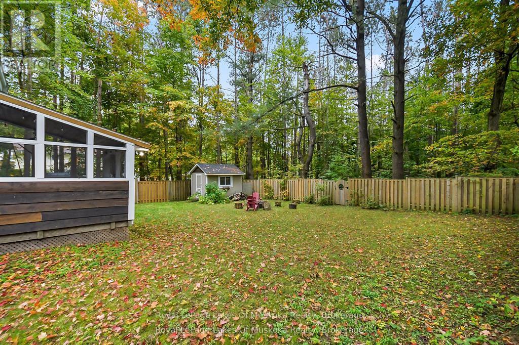 190 Maple Street, Bracebridge, Ontario  P1L 1K4 - Photo 2 - X13006150