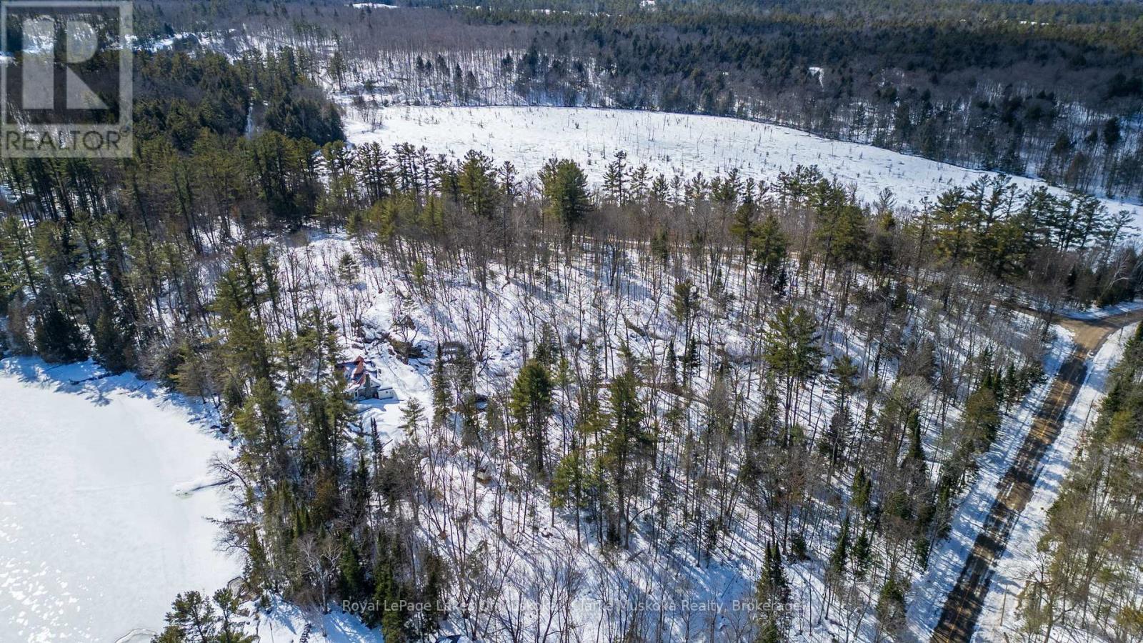 250 & 252 Clear Lake Road, Seguin, Ontario  P2A 2W8 - Photo 35 - X13007248