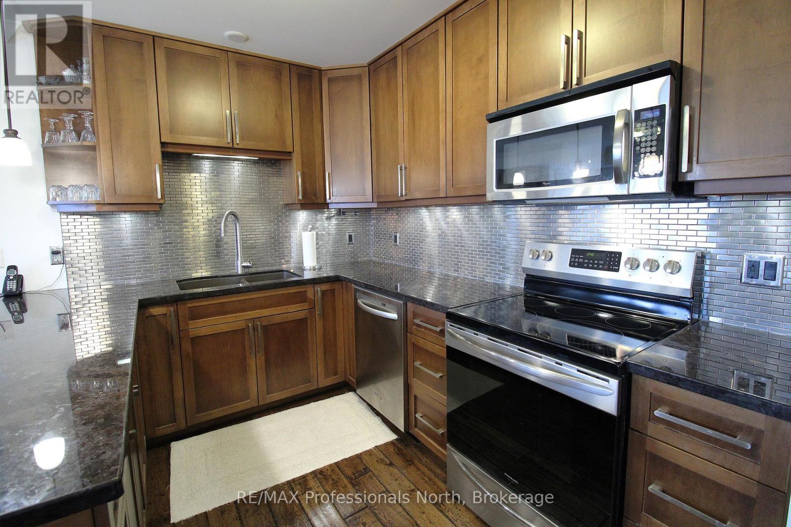 402 - 26 Dairy Lane, Huntsville, Ontario P1H 0A4 - Photo 13 - X13007402