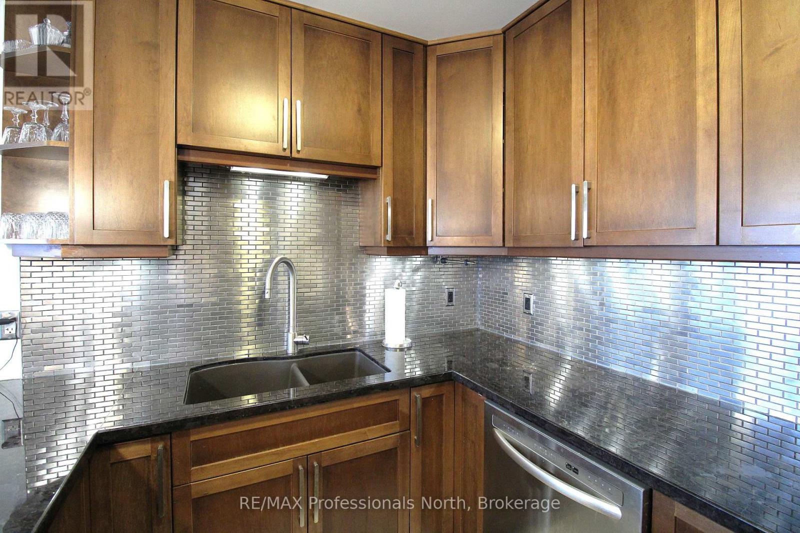 402 - 26 Dairy Lane, Huntsville, Ontario P1H 0A4 - Photo 15 - X13007402