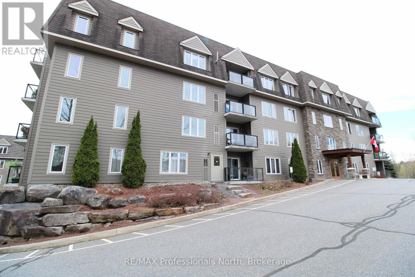 402 - 26 Dairy Lane, Huntsville, Ontario P1H 0A4 - Photo 2 - X13007402
