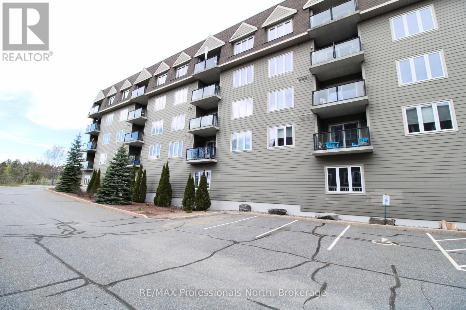 402 - 26 Dairy Lane, Huntsville, Ontario P1H 0A4 - Photo 39 - X13007402