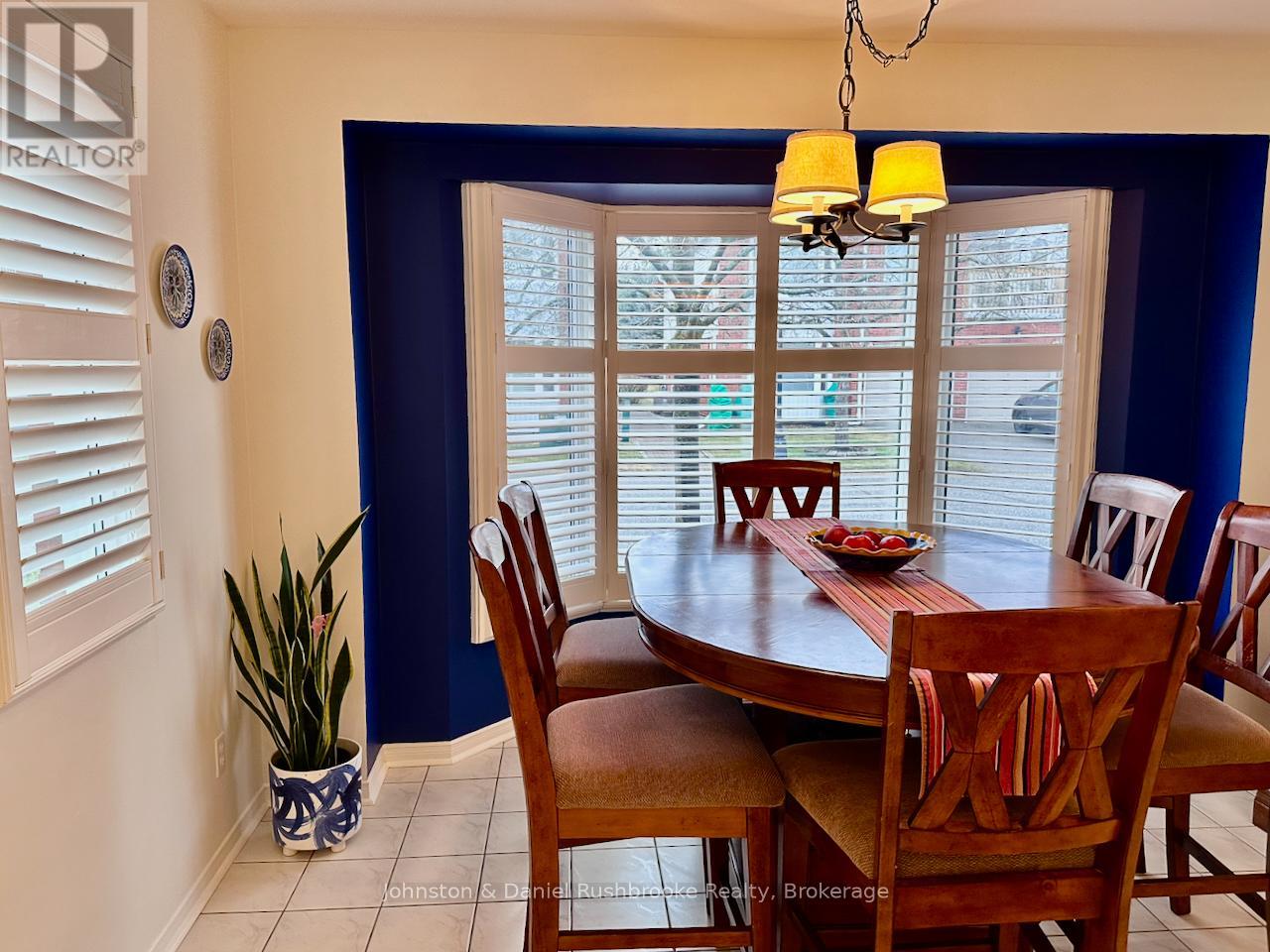 39 Shoreline Drive, Bracebridge, Ontario  P1L 1Z3 - Photo 9 - X13012756