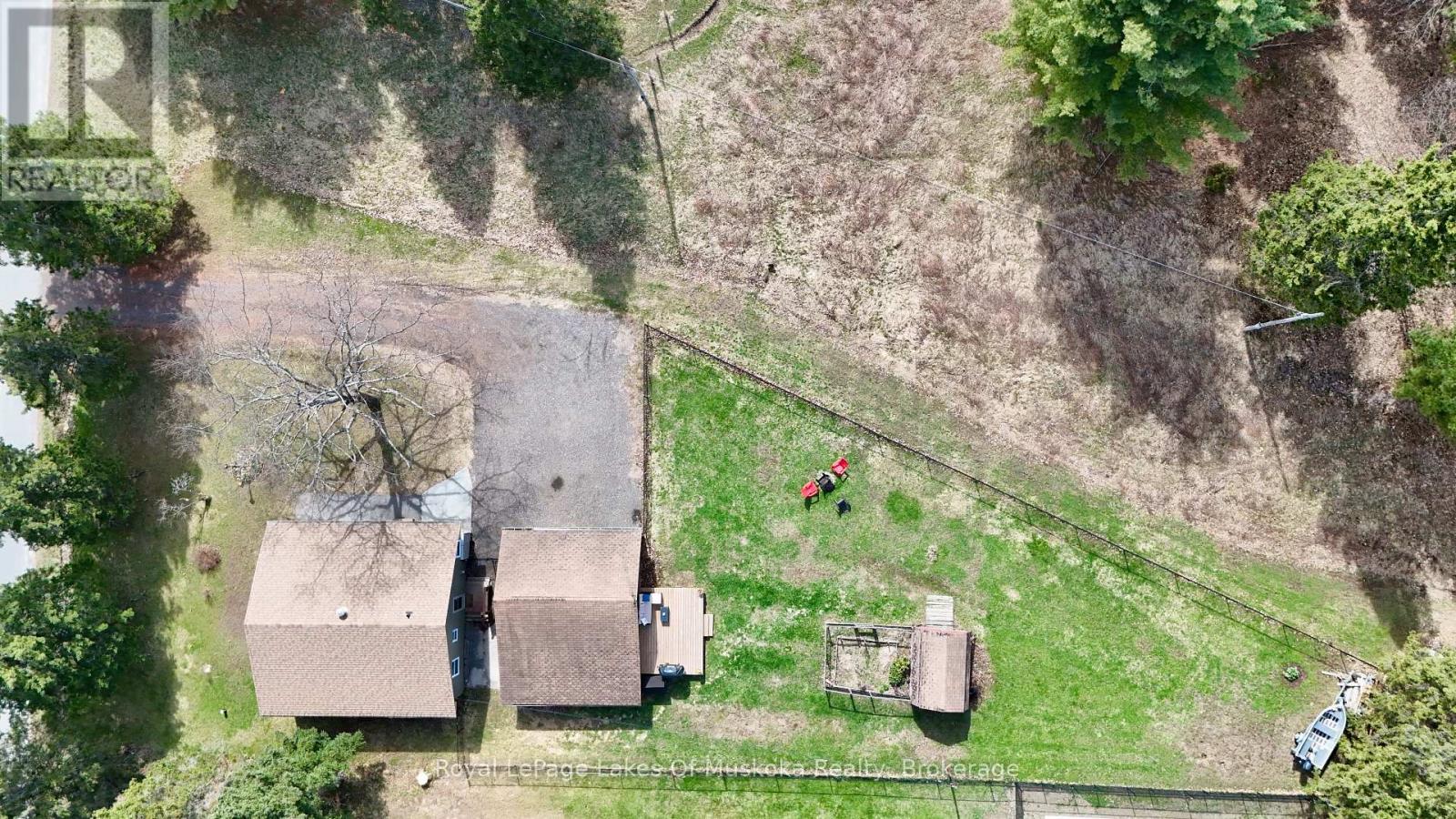 42 Riverside Drive, Huntsville, Ontario  P1H 1R6 - Photo 32 - X13012948