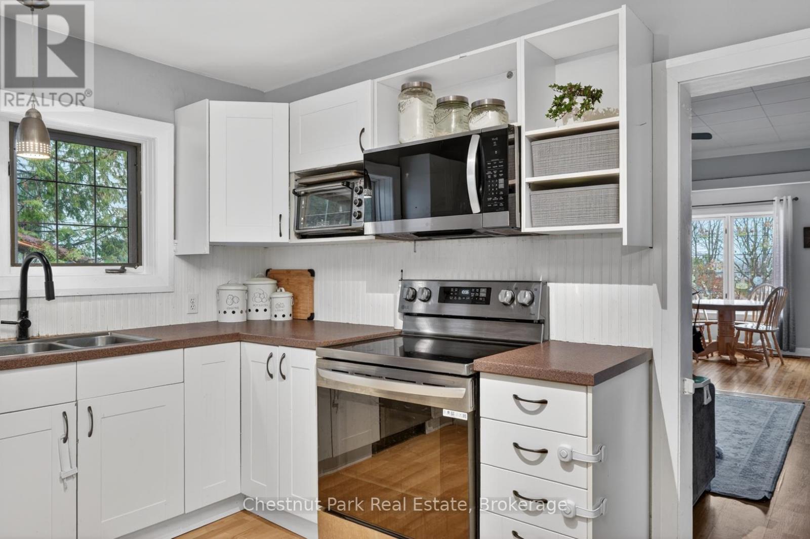 3 Cora Street E, Huntsville, Ontario  P1H 1T5 - Photo 6 - X13019640