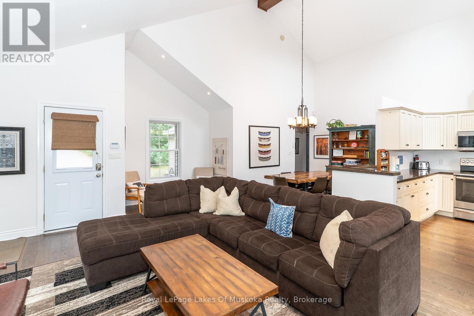 49 Pinetree Road, Gravenhurst, Ontario  P1P 1R2 - Photo 8 - X13019996