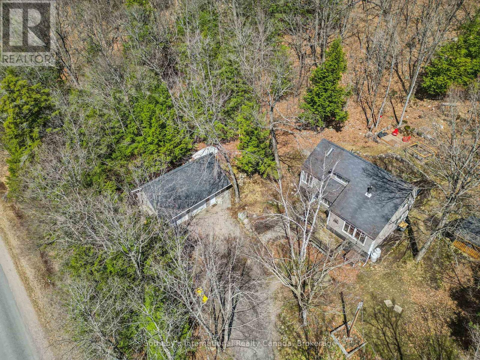 1037 Foreman Road, Muskoka Lakes, Ontario P0B 1J0 - Photo 2 - X13024616