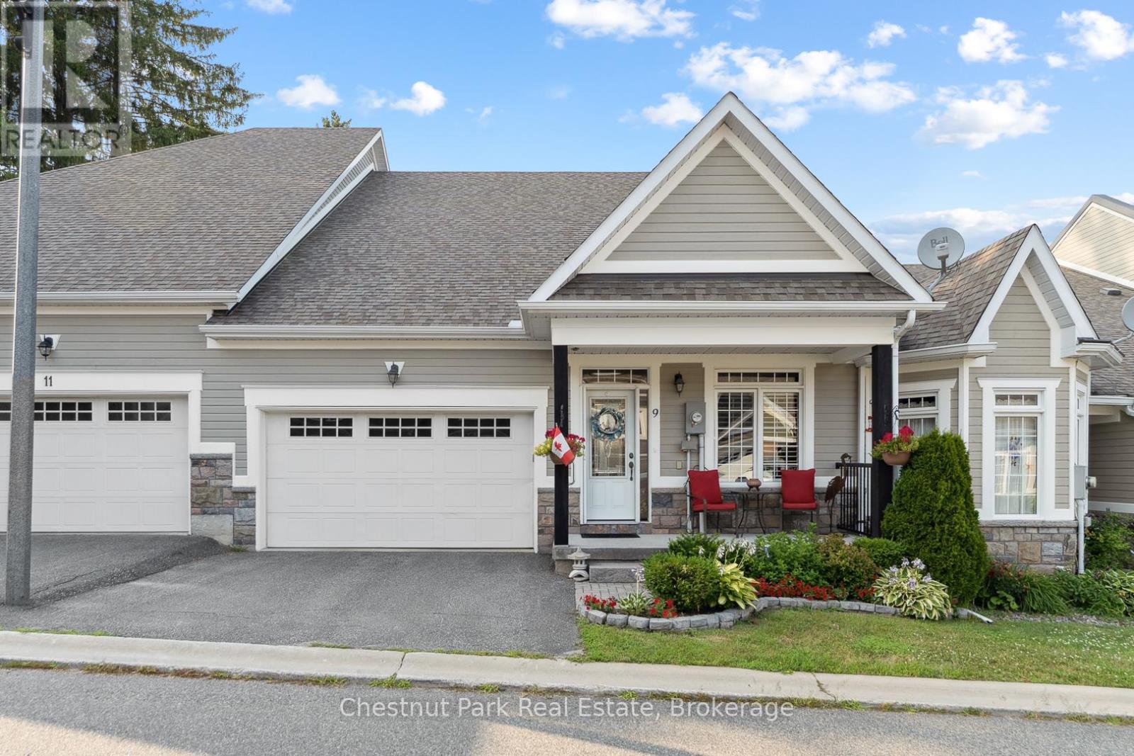 9 Stormont Court, Bracebridge, Ontario  P1L 0B7 - Photo 1 - X13026658