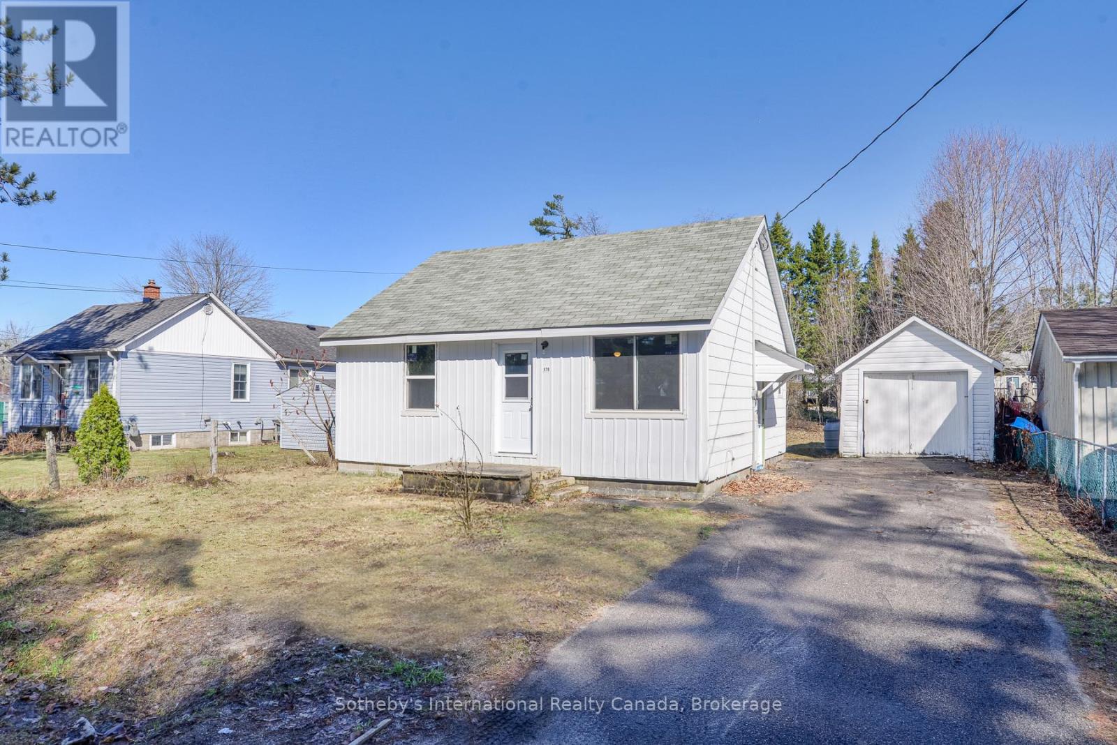 530 Pinedale Road, Gravenhurst, Ontario  P1P 1M1 - Photo 1 - X13031092