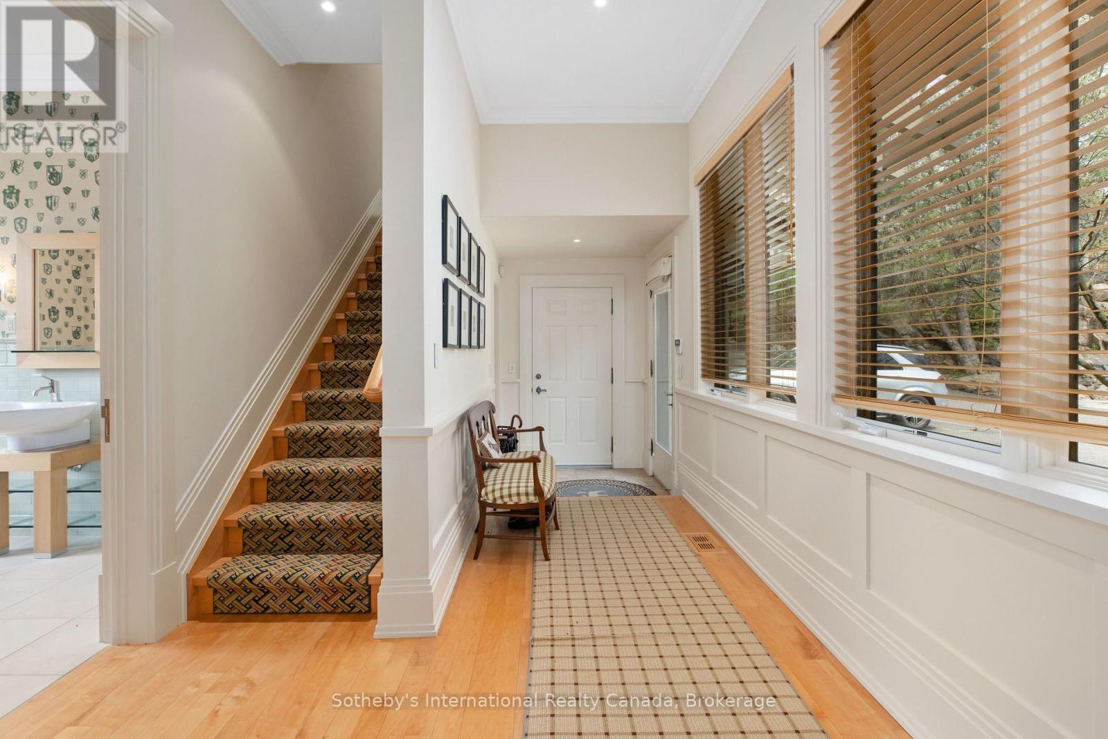 Point Cottage - 1250 Waldmere Road, Bracebridge, Ontario  P1L 1W8 - Photo 14 - X13032024