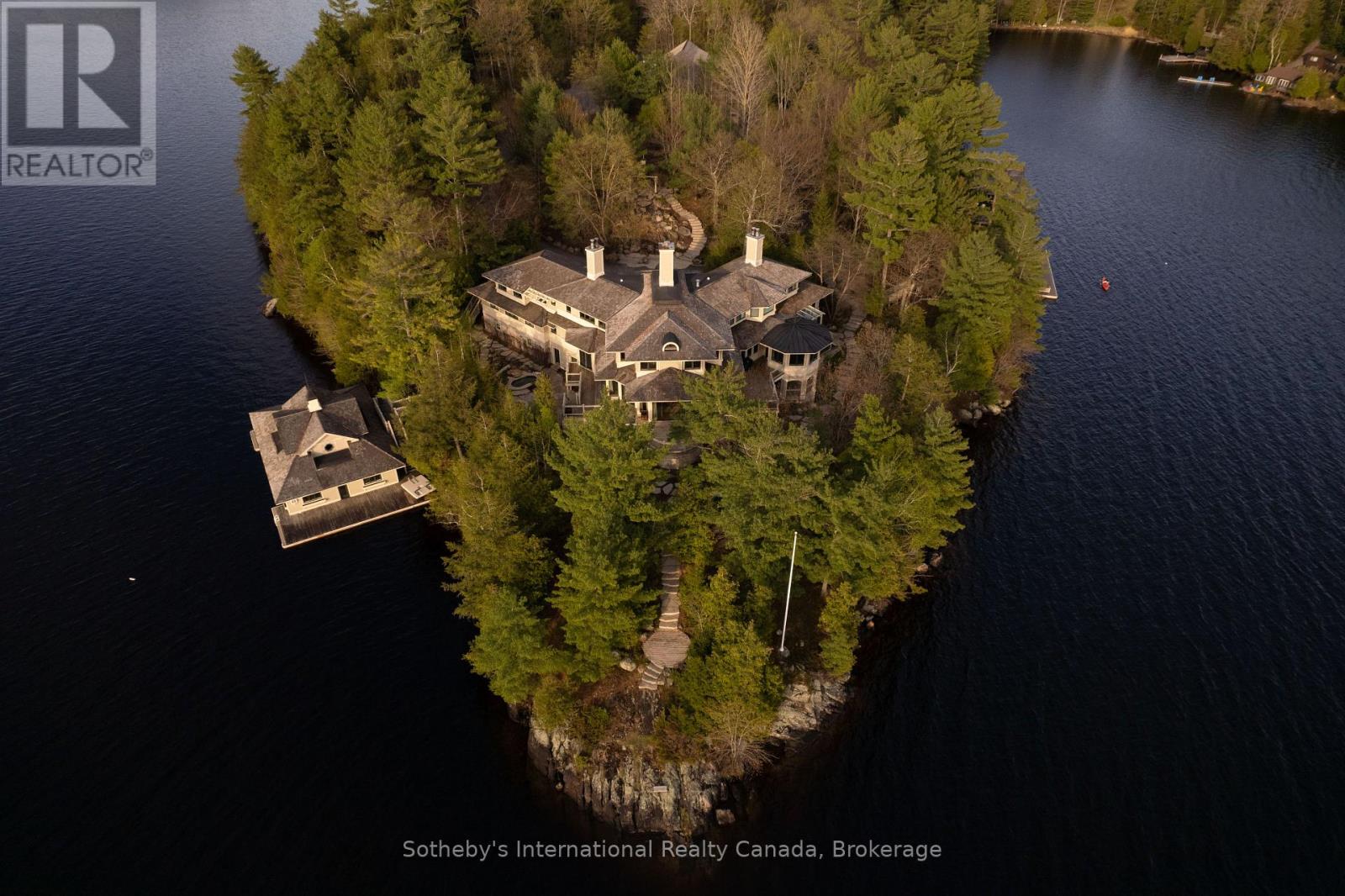 Point Cottage - 1250 Waldmere Road, Bracebridge, Ontario  P1L 1W8 - Photo 33 - X13032024