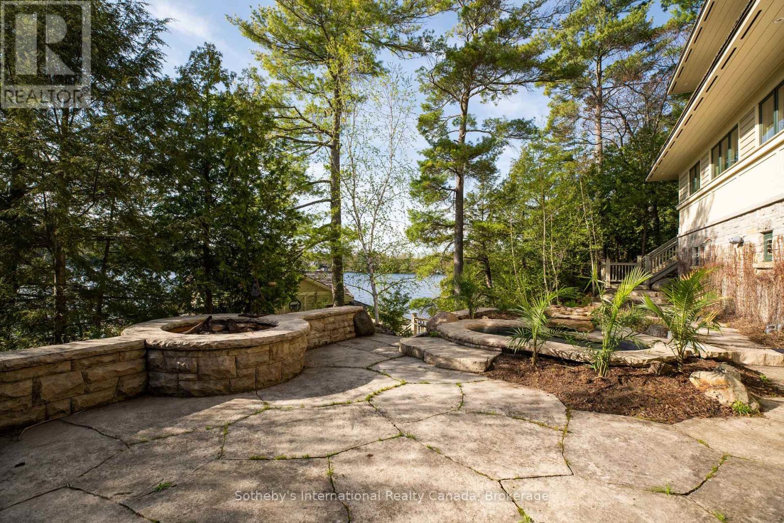 Point Cottage - 1250 Waldmere Road, Bracebridge, Ontario  P1L 1W8 - Photo 34 - X13032024