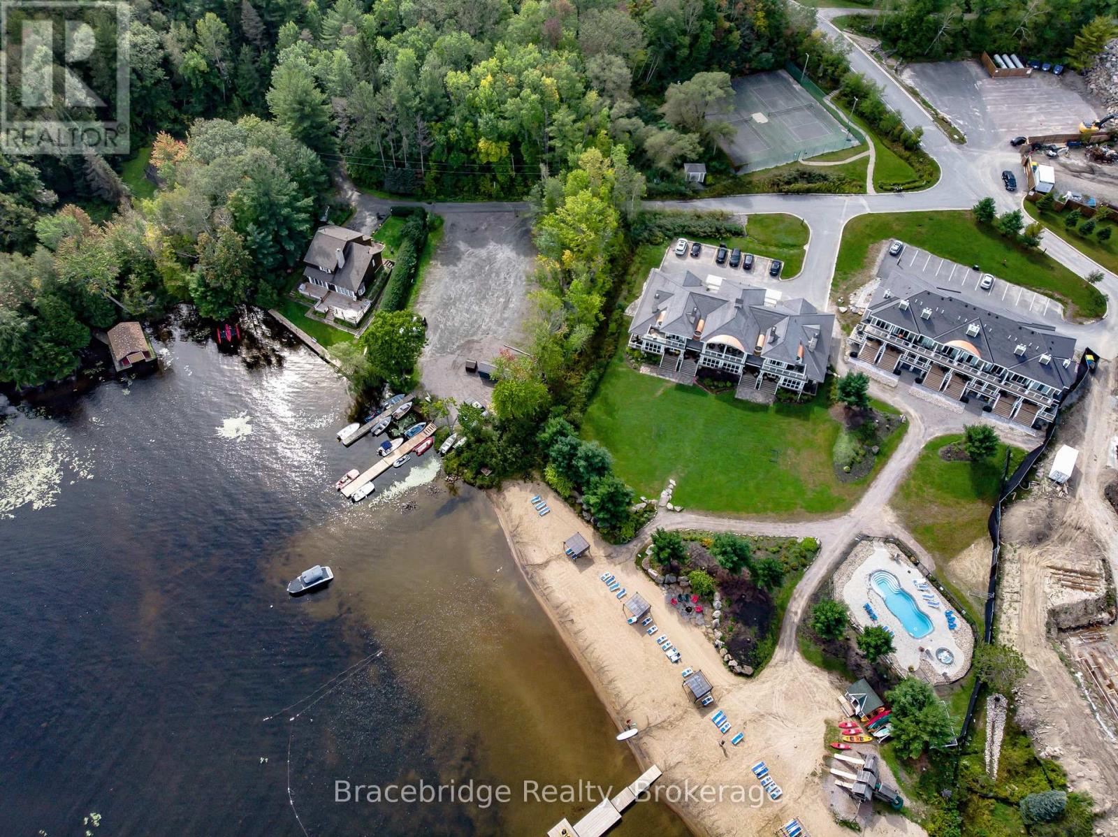 Bhv-C101-A&b - 1869 Muskoka Rd 118 Highway W, Muskoka Lakes, Ontario  P1L 1W8 - Photo 1 - X13043048