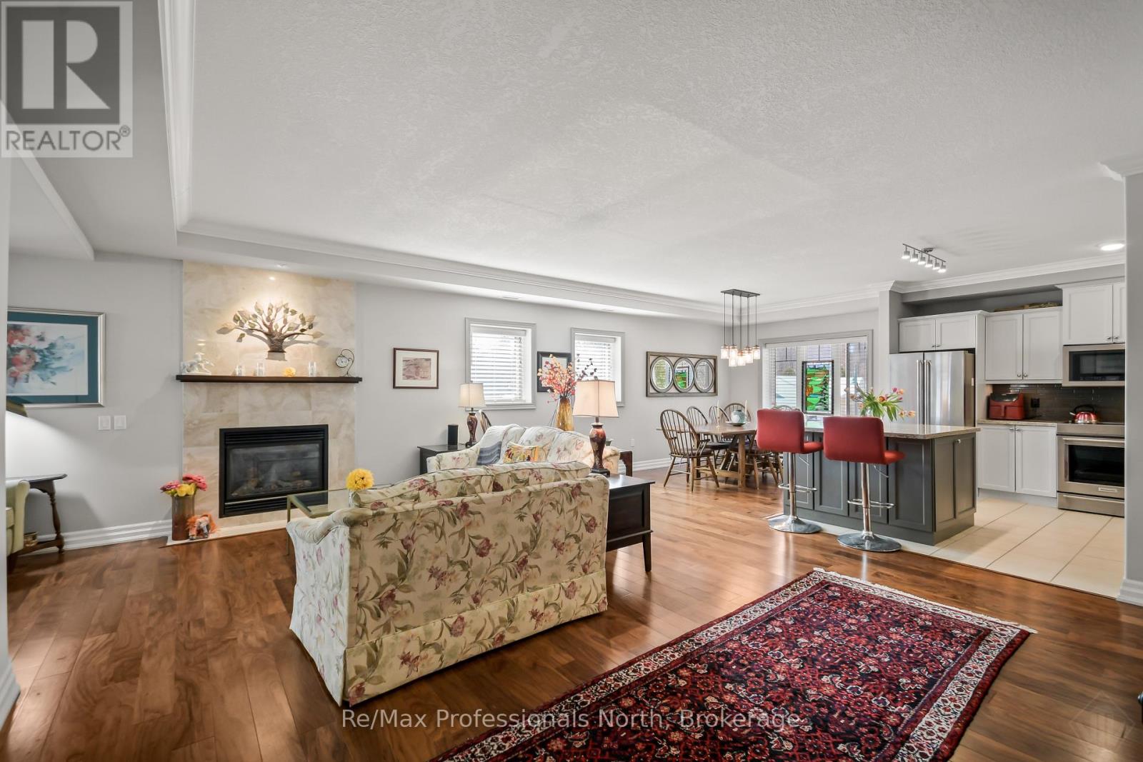 207 - 130 Steamship Bay Road, Gravenhurst, Ontario P1P 1Z9 - Photo 3 - X13044608