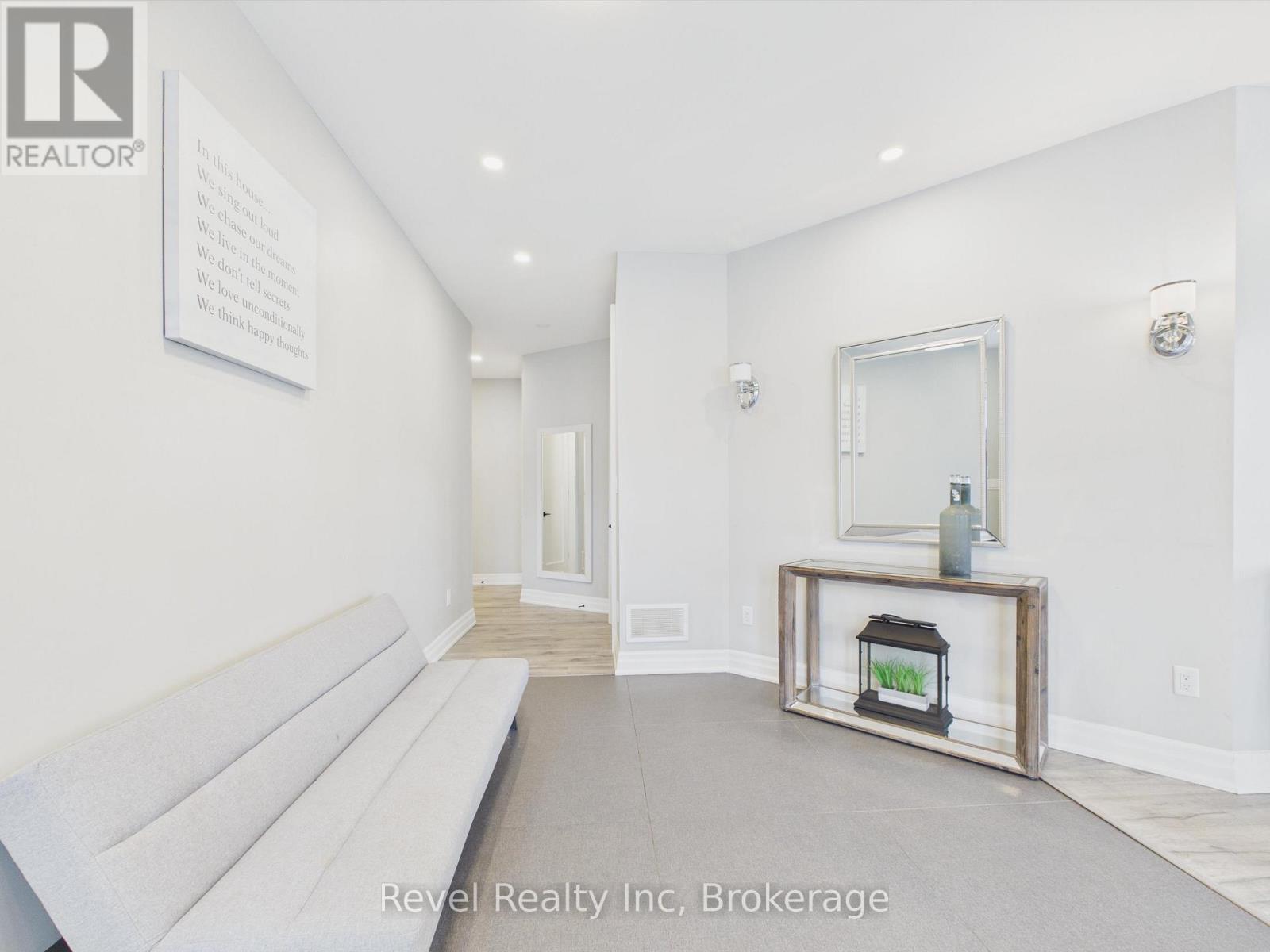 181 Anglo Street, Bracebridge, Ontario P1L 2H3 - Photo 6 - X13044830