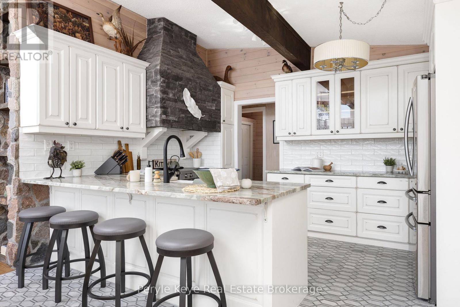 247 South Drive, Huntsville, Ontario  P1H 2J2 - Photo 14 - X13046408