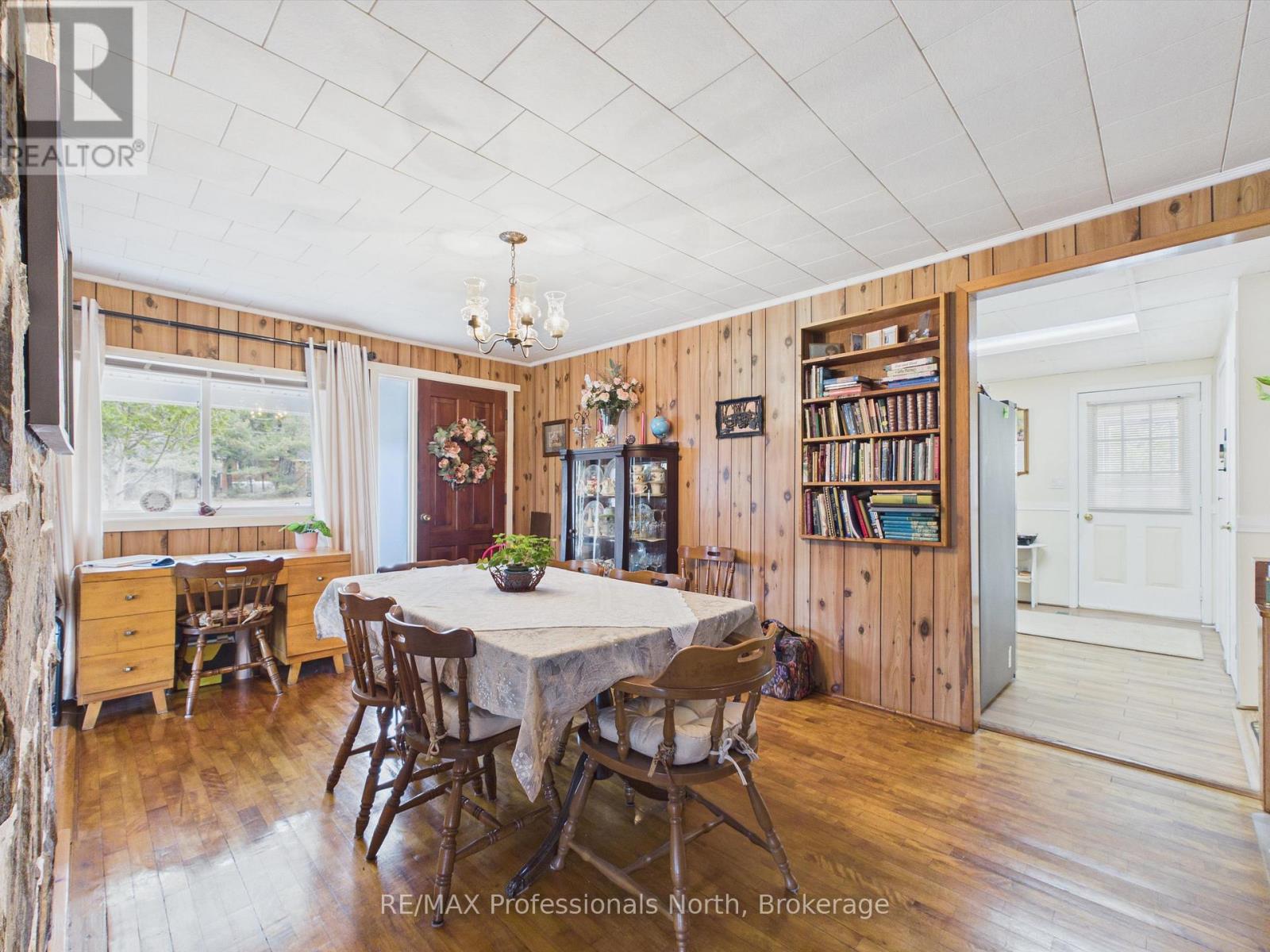 1671 60 Highway, Huntsville, Ontario P1H 1A2 - Photo 8 - X13047926