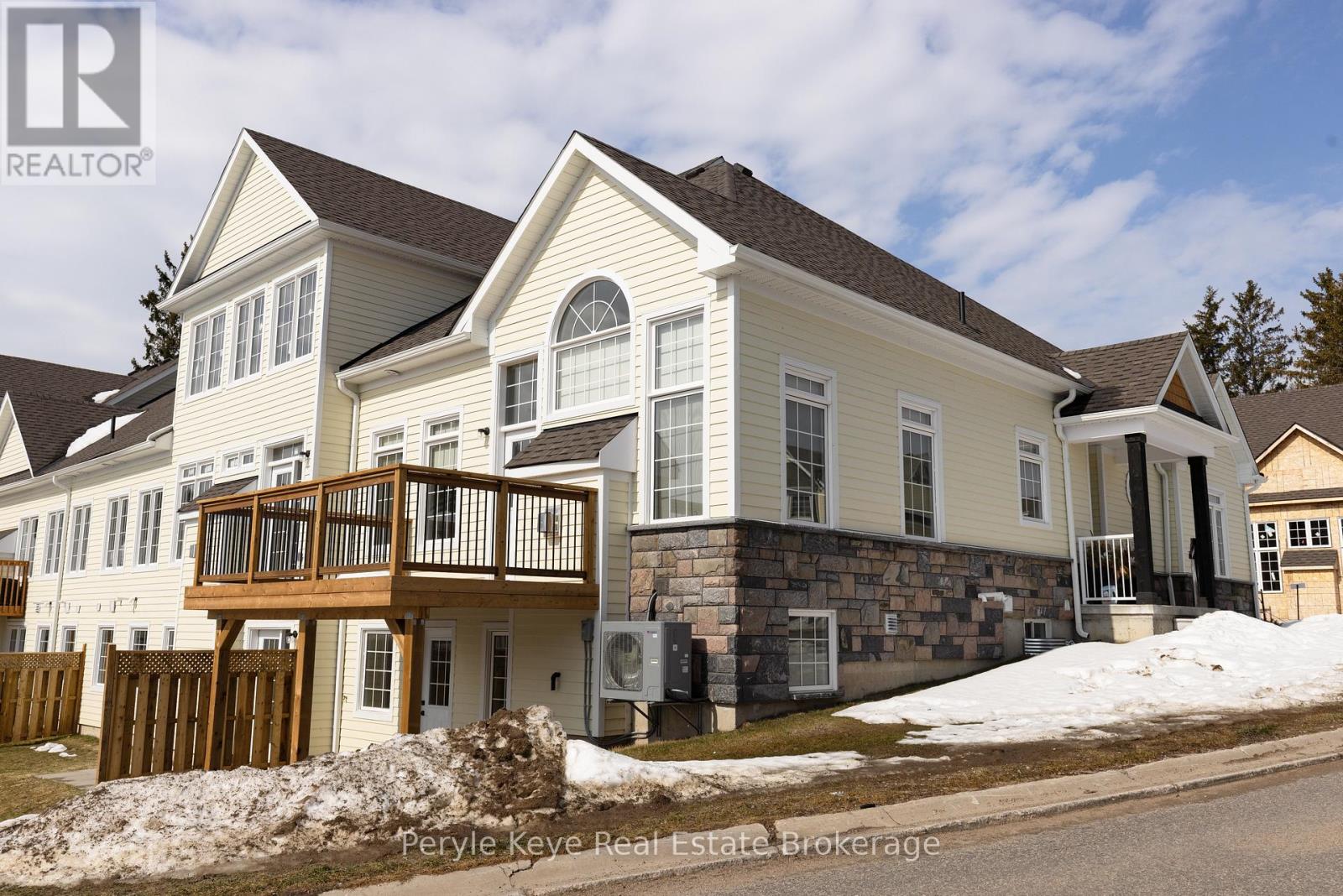 2 Leeds Court, Bracebridge, Ontario  P1L 0B7 - Photo 4 - X13051134
