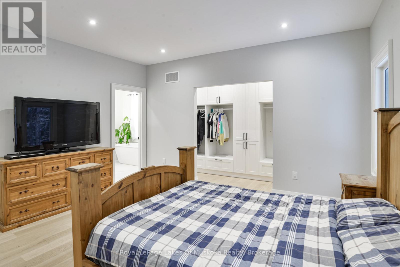 1065 Kilworthy Road, Gravenhurst, Ontario  P0E 1G0 - Photo 16 - X13053844