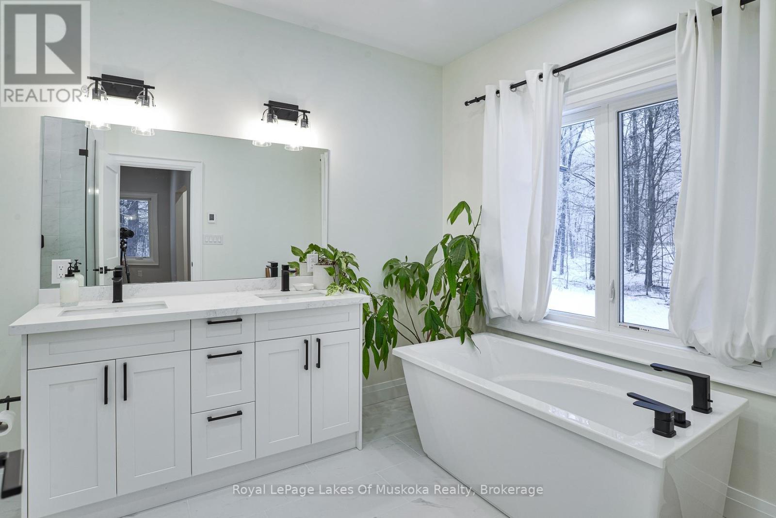 1065 Kilworthy Road, Gravenhurst, Ontario  P0E 1G0 - Photo 18 - X13053844