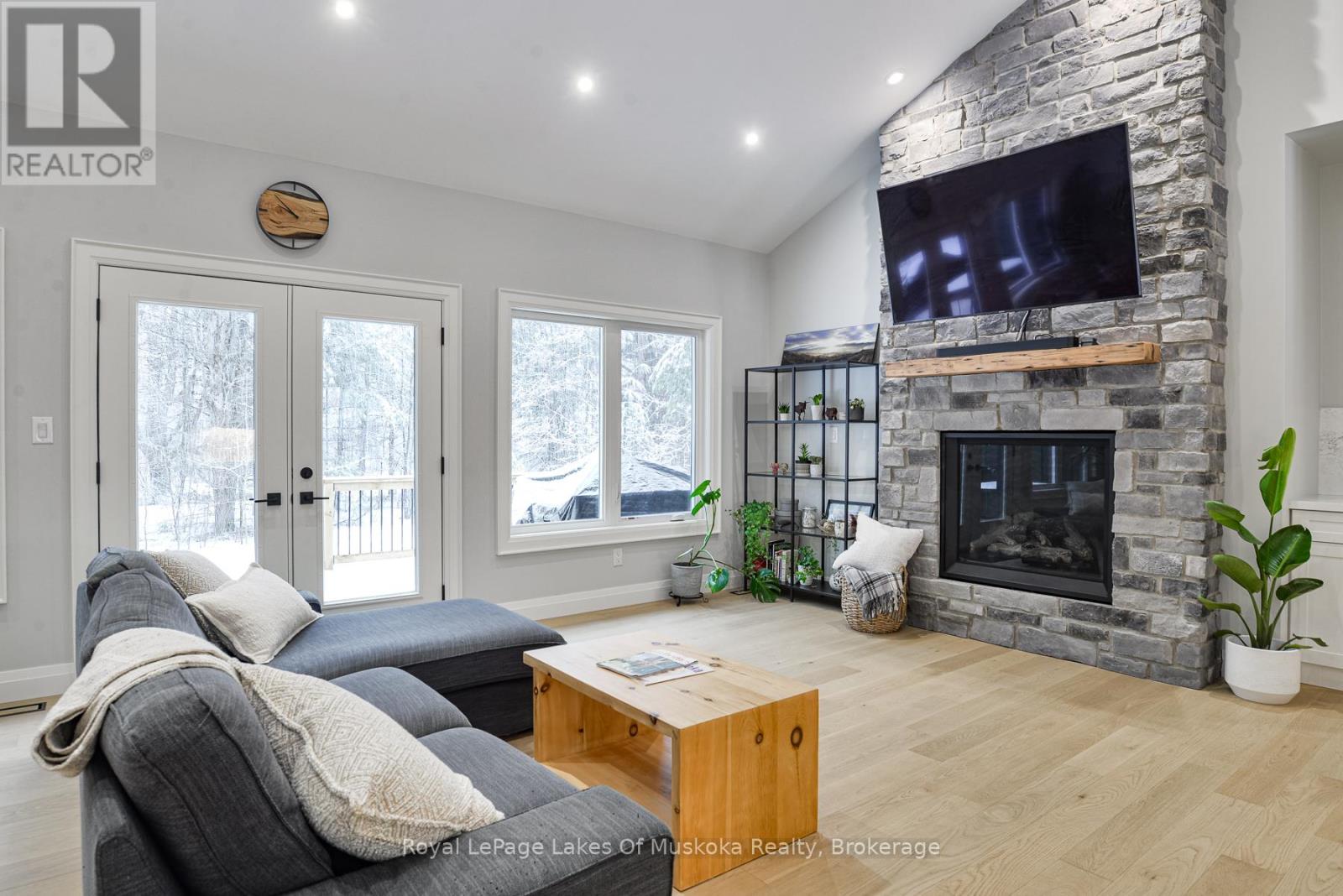 1065 Kilworthy Road, Gravenhurst, Ontario  P0E 1G0 - Photo 6 - X13053844