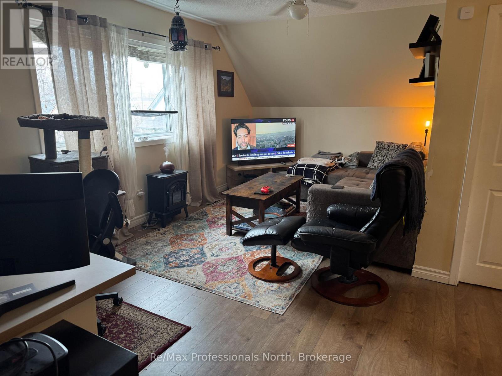 141 Hotchkiss Street, Gravenhurst, Ontario  P1P 1H6 - Photo 4 - X13055748
