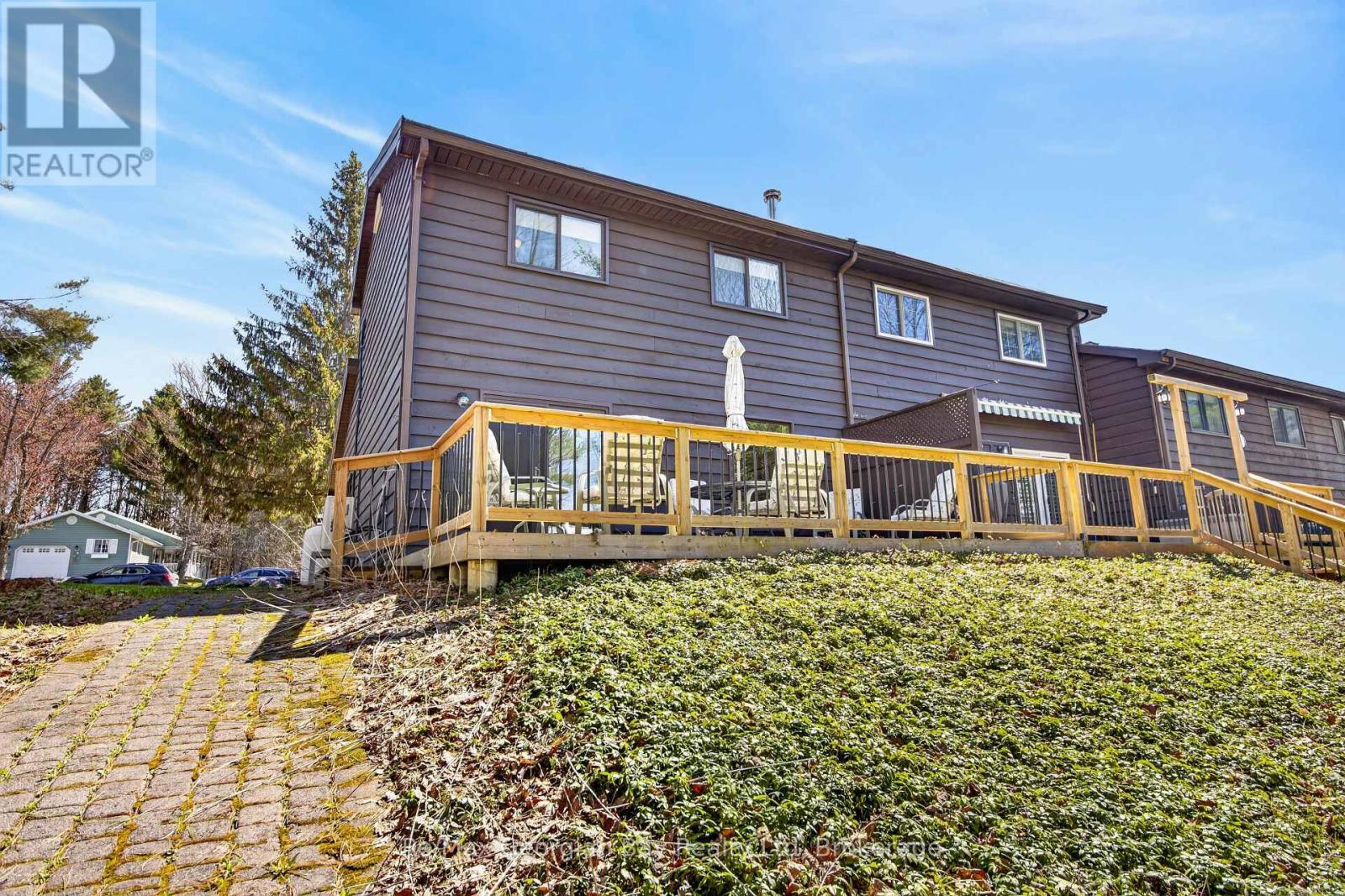 30 Oakwood Heights, Bracebridge, Ontario  P1L 1M5 - Photo 11 - X13055762