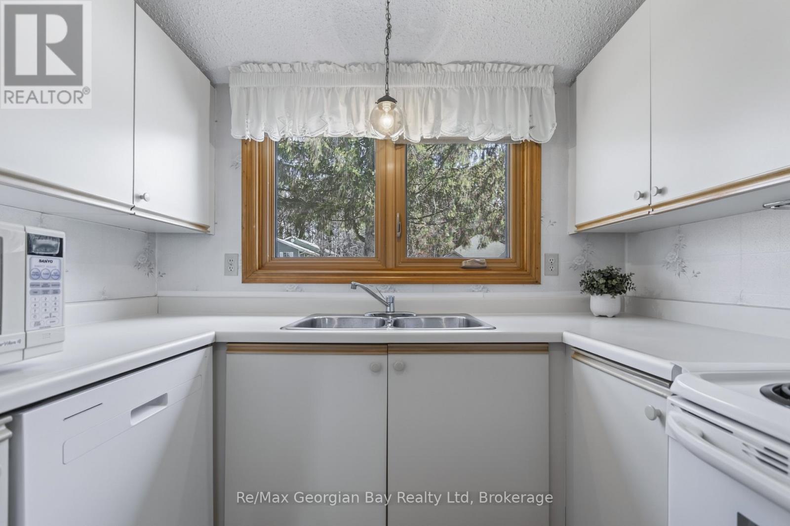 30 Oakwood Heights, Bracebridge, Ontario  P1L 1M5 - Photo 21 - X13055762